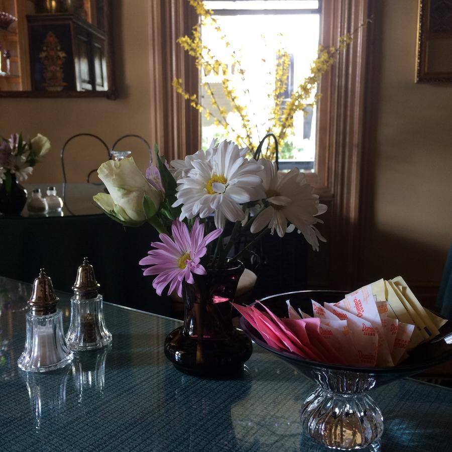 Amethyst Inn Adamstown 外观 照片